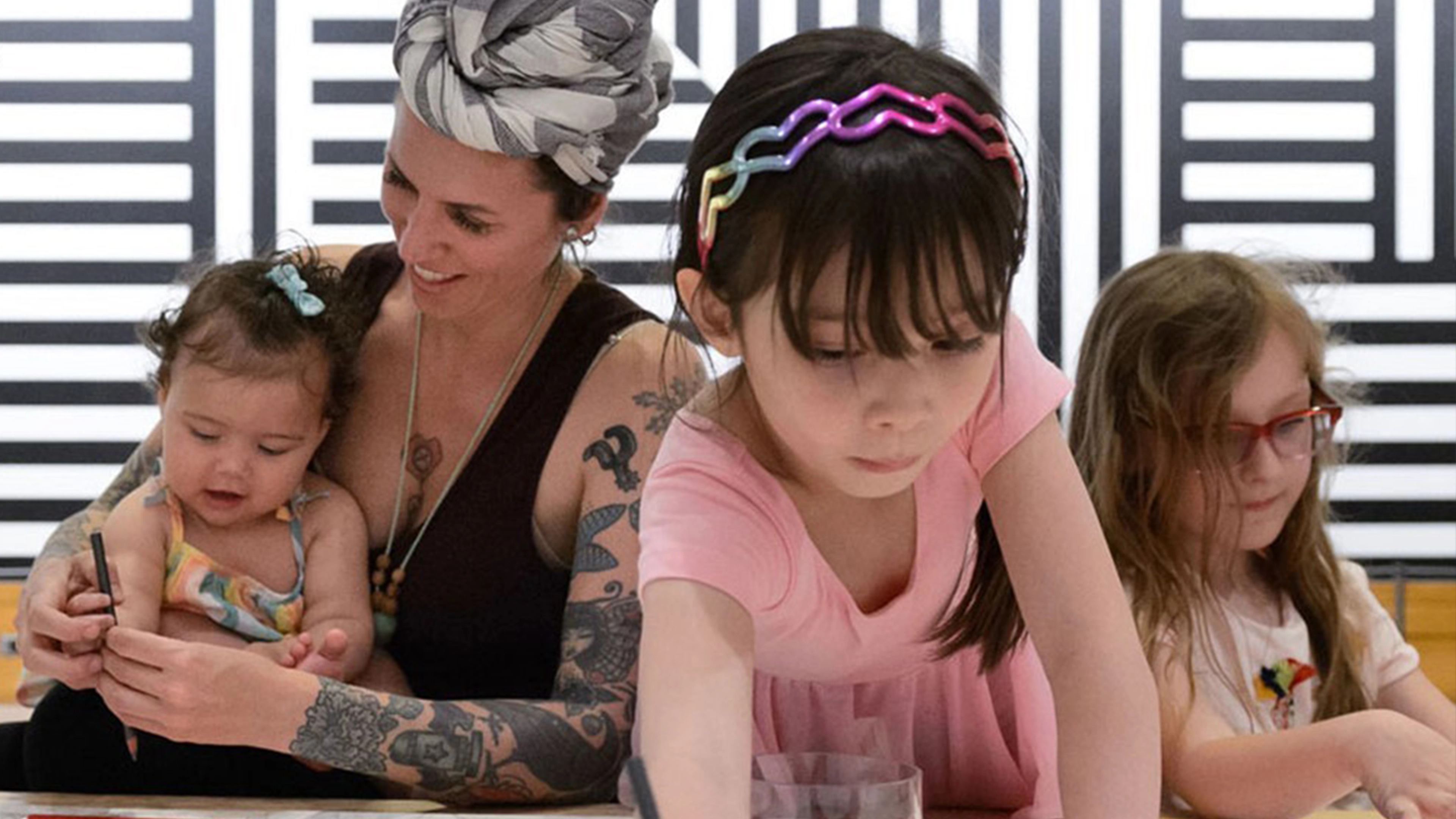 A family making art 